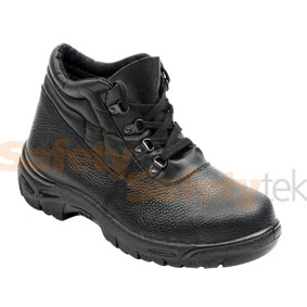 Pro Man 100 Chukka Boot